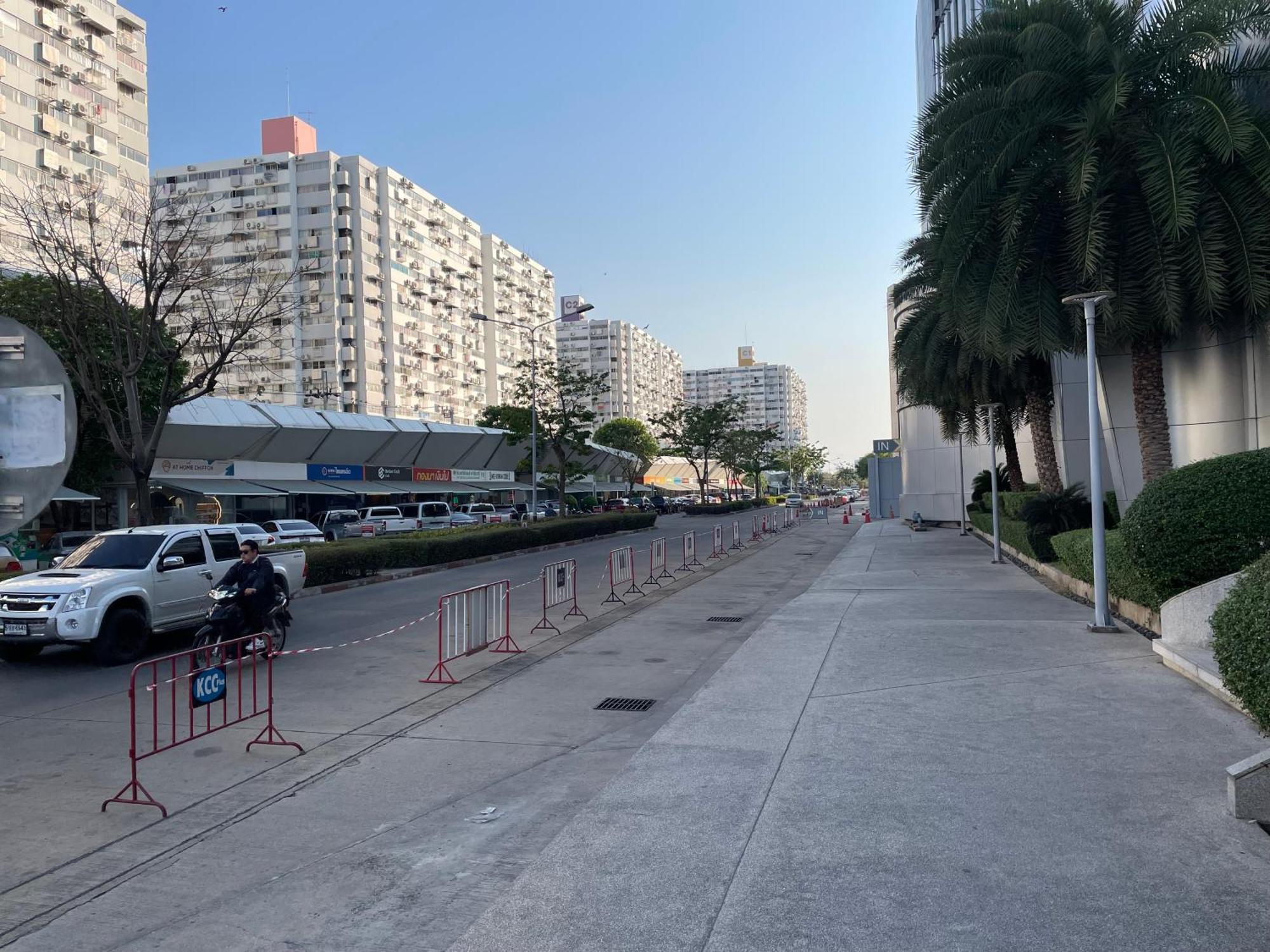Muangthong C3,C4Near Impact Lägenhet Nonthaburi Exteriör bild